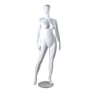 FEMALE PLUS SIZE MANNEQUIN